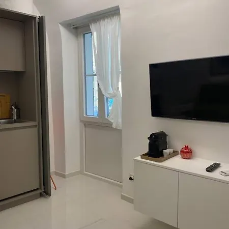 Cozy New Studio In The Center Of With Balcony Sanremo